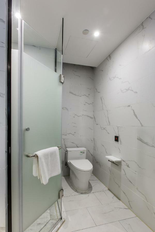 Howard Johnson By Wyndham Life Zhuoyuan נינגבו מראה חיצוני תמונה