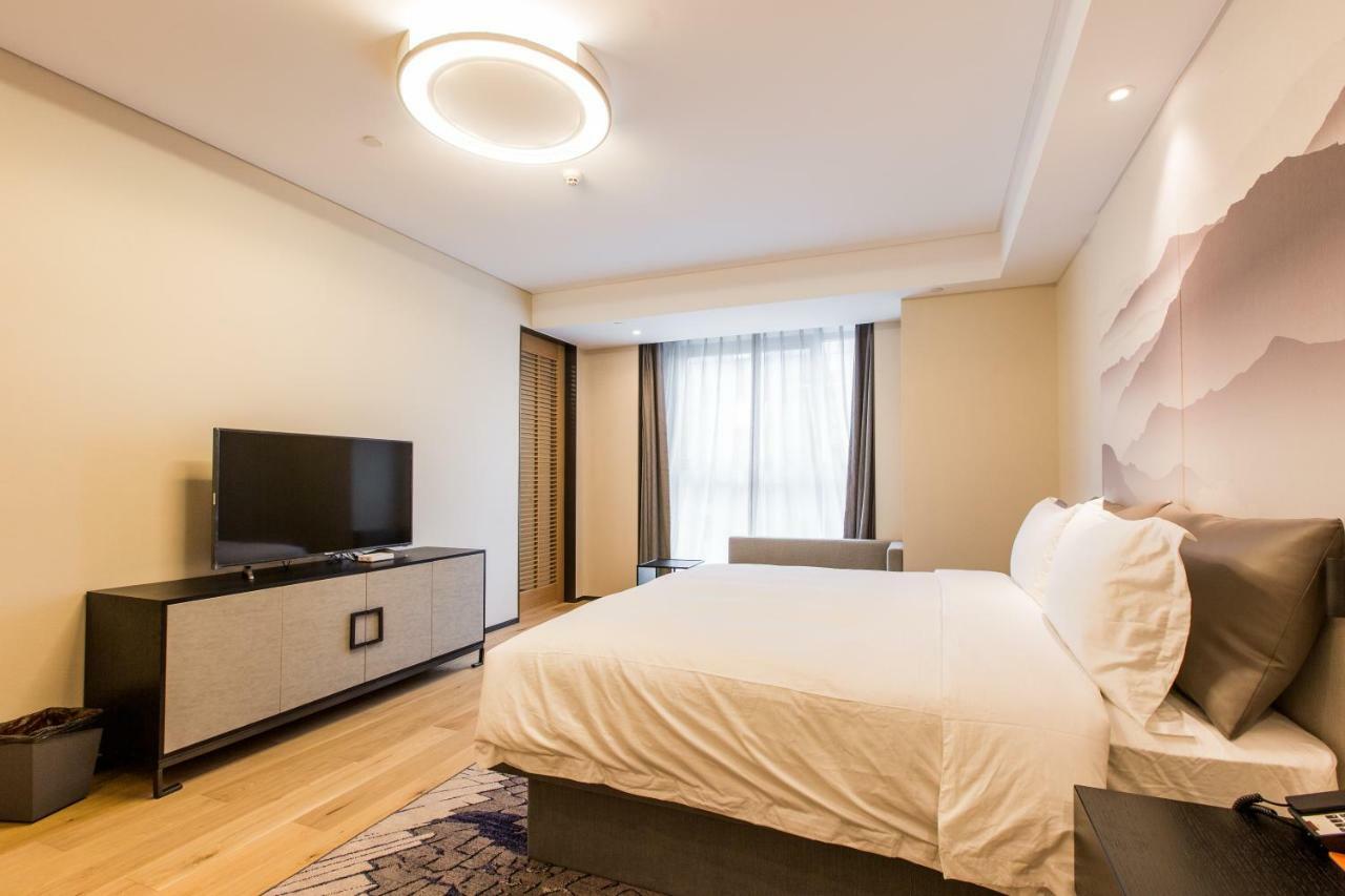 Howard Johnson By Wyndham Life Zhuoyuan נינגבו מראה חיצוני תמונה